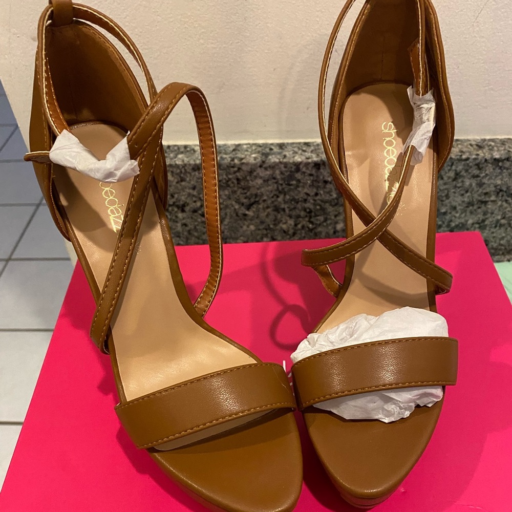 high heel platform sandal